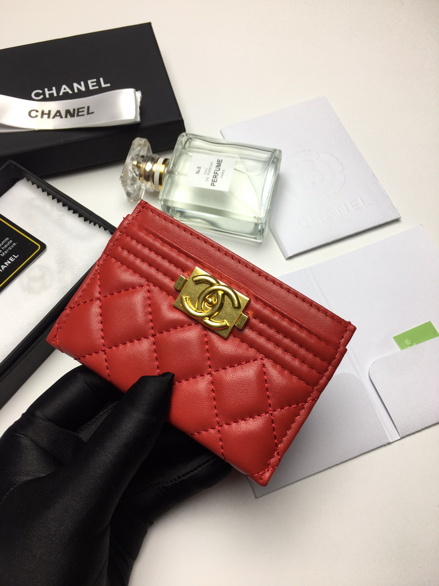 芸能人愛用Chanel シャネル 実物の写真 N品スーパーコピー財布代引き対応国内発送後払い安全必ず届く優良サイト